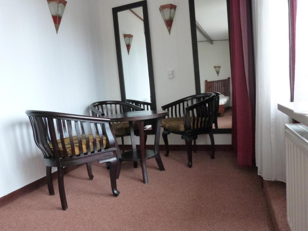 Hotel Wienerhof Den Helder Room photo